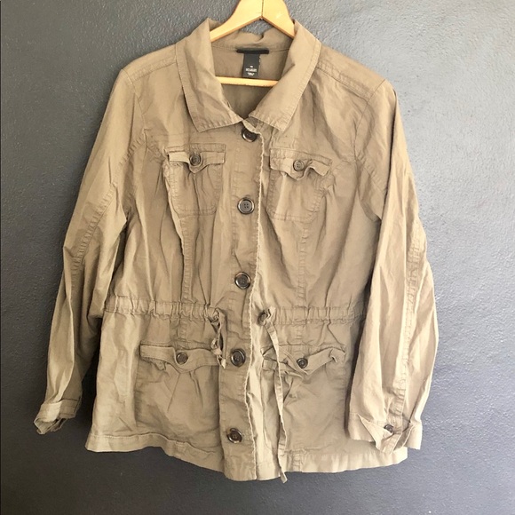 Olive-Colored Jacket - Picture 3 of 6